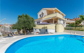 Four-Bedroom Holiday Home in Zadar